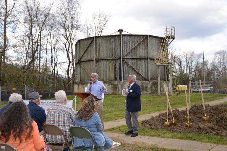Mayor Reid and Joel Storrow speak to the gathered crowd at the groundbreaking of its WWTP modernization project